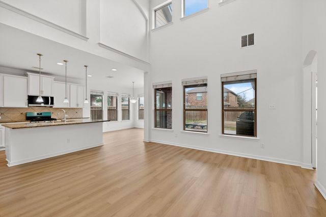 174 Hampton Drive, Fate, TX 75087