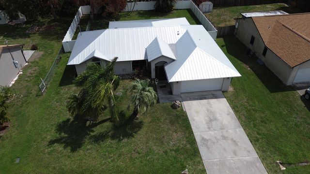 2325 SE Beechwood Terrace, Port St. Lucie, Port St Lucie, FL 34952