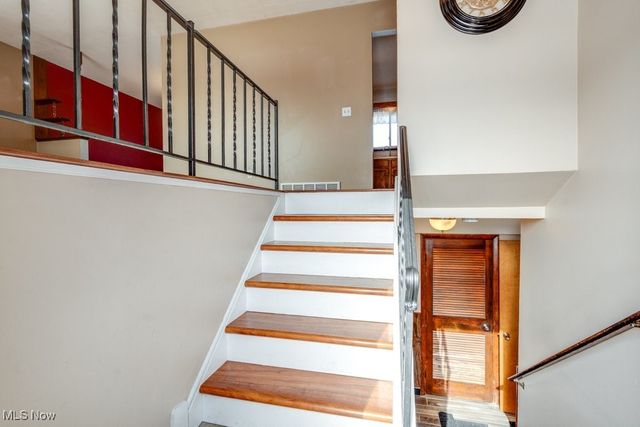 3667 Sleepy Hollow Road, Brunswick Hills, OH 44212