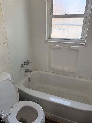 1965 Park Lane, St Louis, MO 63136