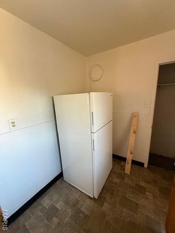 1965 Park Lane, St Louis, MO 63136