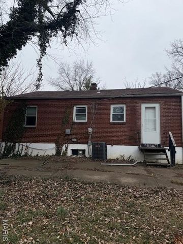 1965 Park Lane, St Louis, MO 63136