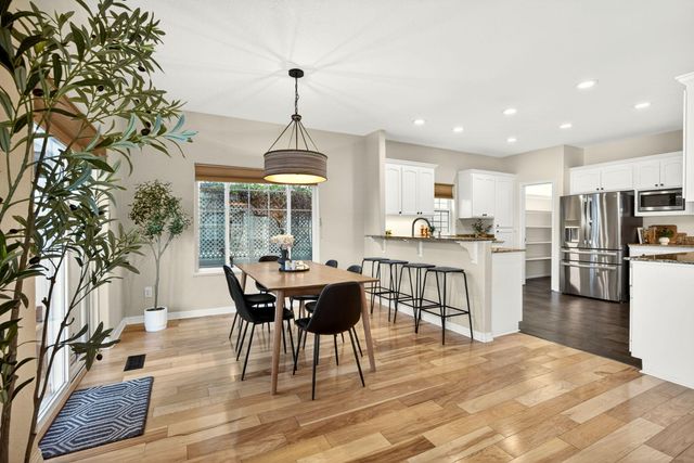 267 Meadow Drive, Ashland, OR 97520