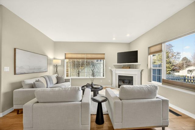 267 Meadow Drive, Ashland, OR 97520