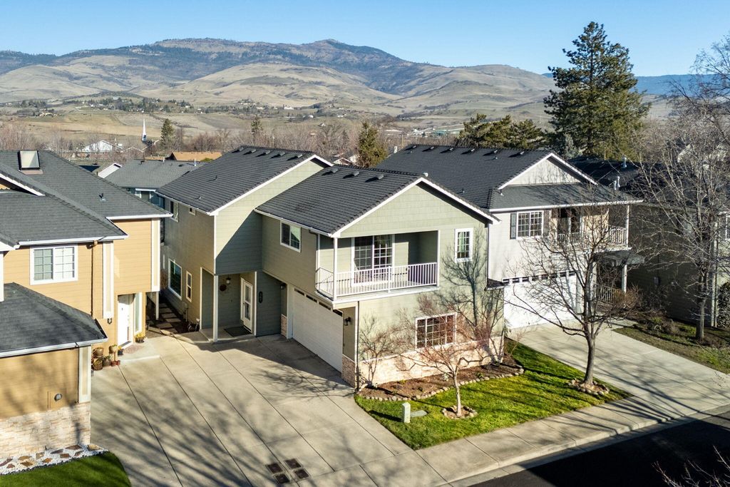267 Meadow Drive, Ashland, OR 97520