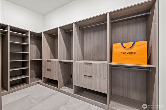 1116 N Jackson Avenue, Tacoma, WA 98406