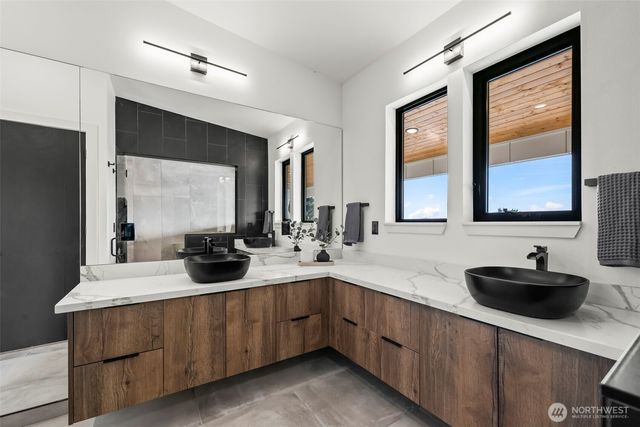 1116 N Jackson Avenue, Tacoma, WA 98406