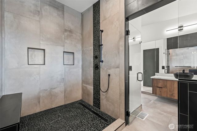 1116 N Jackson Avenue, Tacoma, WA 98406