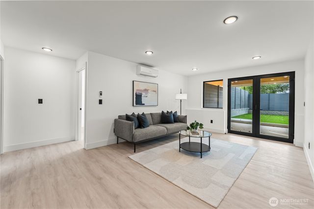 1116 N Jackson Avenue, Tacoma, WA 98406