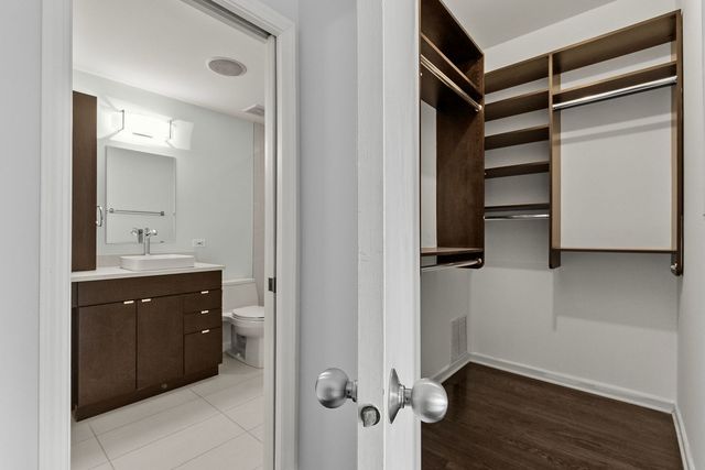 2236 W Armitage Avenue 403, Chicago, IL 60647