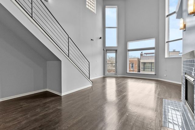 2236 W Armitage Avenue 403, Chicago, IL 60647