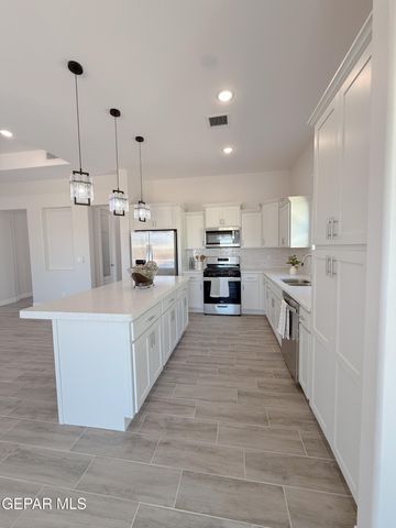 1798 DANA GRAY Street, El Paso, TX 79928