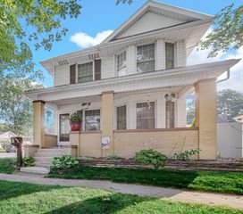 395 Hawthorne Street, La Porte, IN 46350