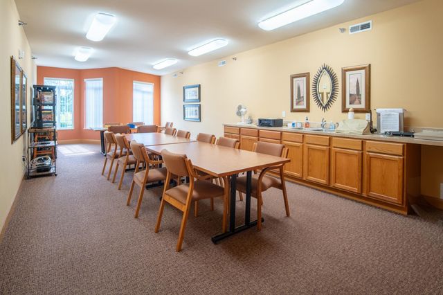 8200 W 33rd Street 208, Saint Louis Park, MN 55426