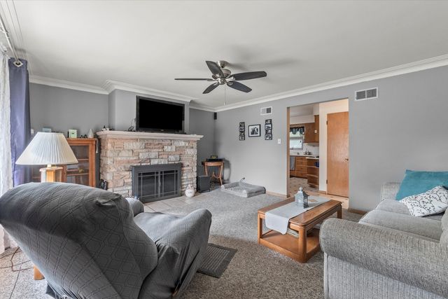 16650 Fulton Terrace, Tinley Park, IL 60477