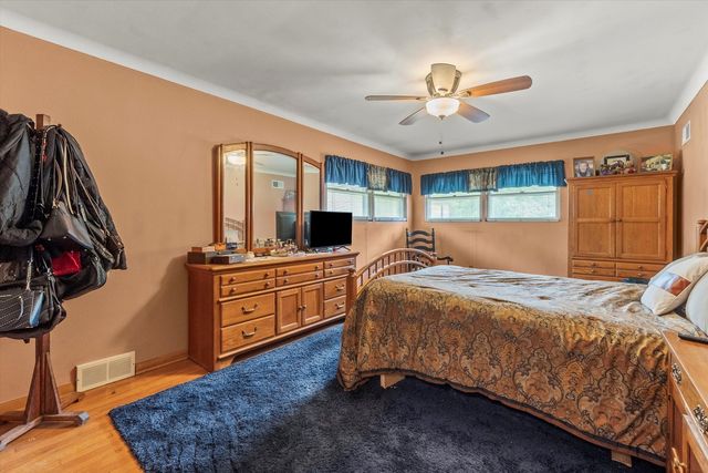 16650 Fulton Terrace, Tinley Park, IL 60477