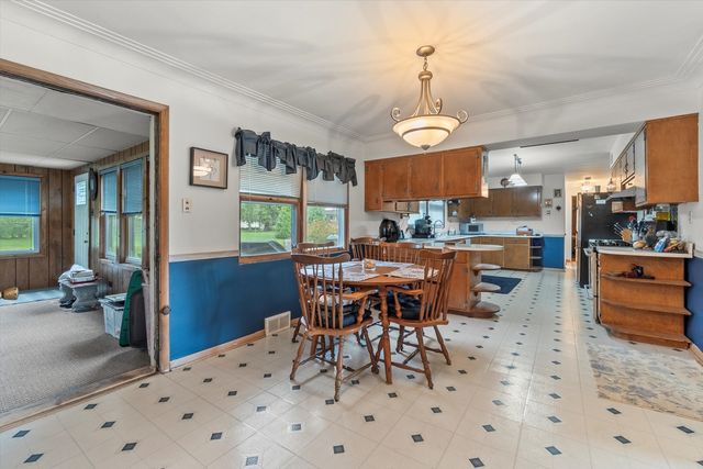 16650 Fulton Terrace, Tinley Park, IL 60477