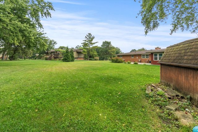 16650 Fulton Terrace, Tinley Park, IL 60477