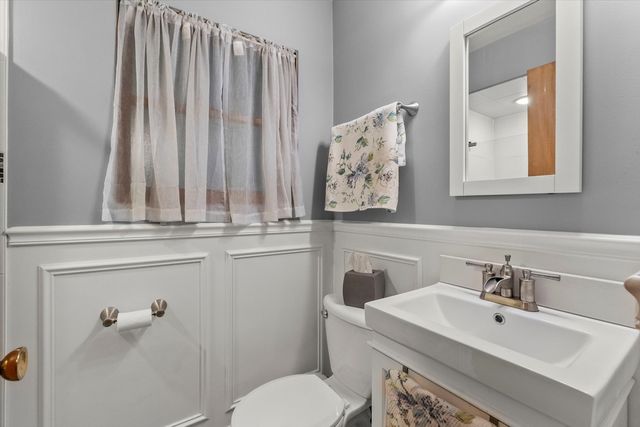 16650 Fulton Terrace, Tinley Park, IL 60477