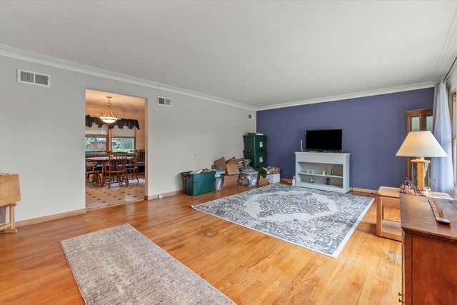 16650 Fulton Terrace, Tinley Park, IL 60477