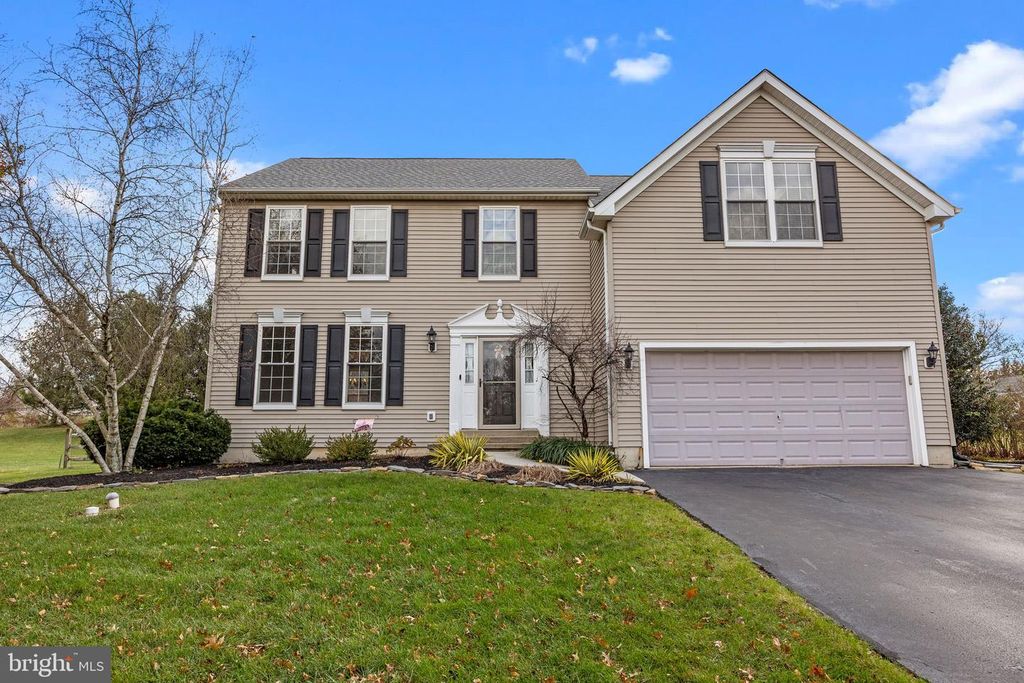 132 APPLEWOOD LN, Dublin, PA 18917