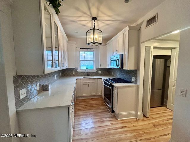 32 E PARK Avenue, St. Augustine, FL 32084