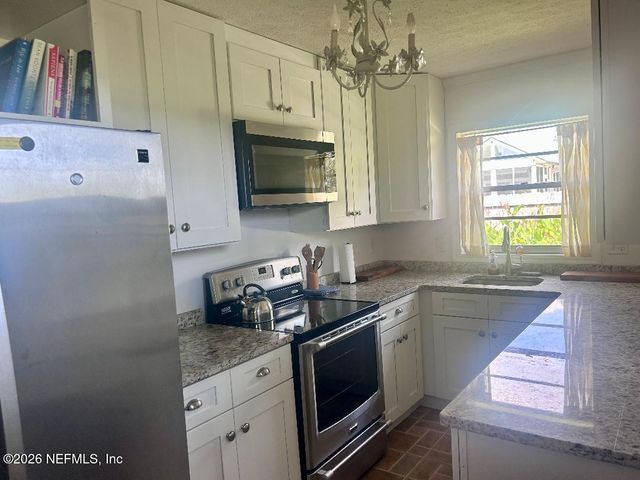 32 E PARK Avenue, St. Augustine, FL 32084