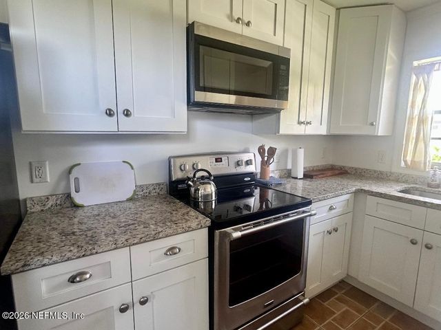 32 E PARK Avenue, St. Augustine, FL 32084
