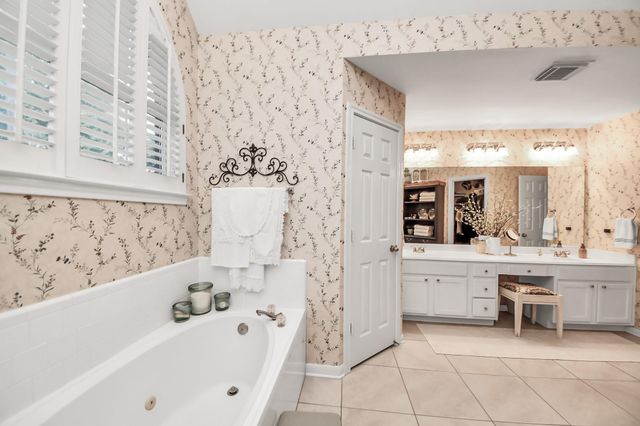 2003 Spreading Oak Lane, Richmond, TX 77406