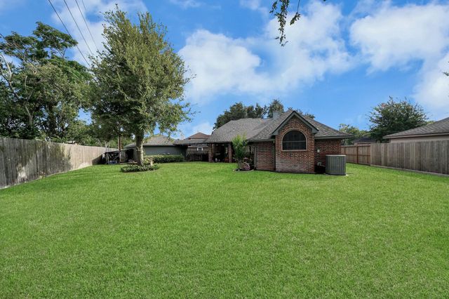 2003 Spreading Oak Lane, Richmond, TX 77406