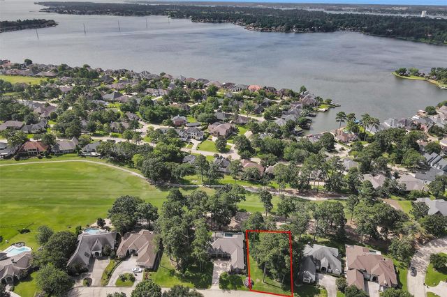 11 Grey Moss Lane, Montgomery, TX 77356