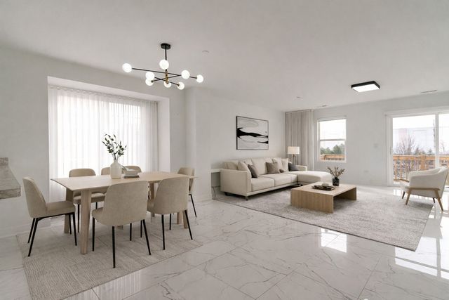 667 Hickory Street, Mundelein, IL 60060