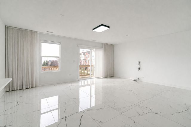 667 Hickory Street, Mundelein, IL 60060