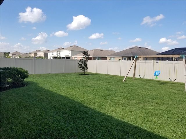 2199 Harwick Circle SW, Vero Beach, FL 32968