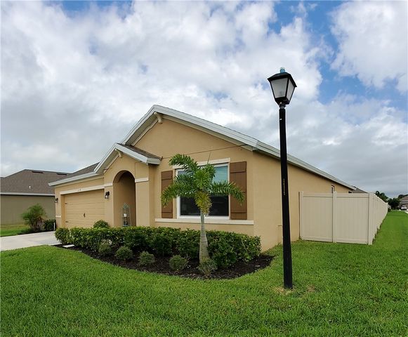 2199 Harwick Circle SW, Vero Beach, FL 32968