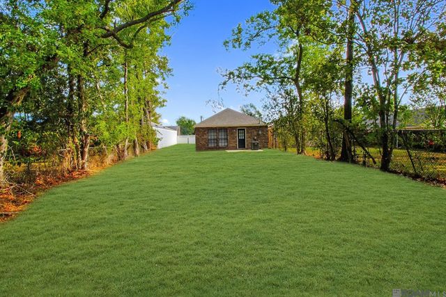 18726 Old Jefferson, Baton Rouge, LA 70817