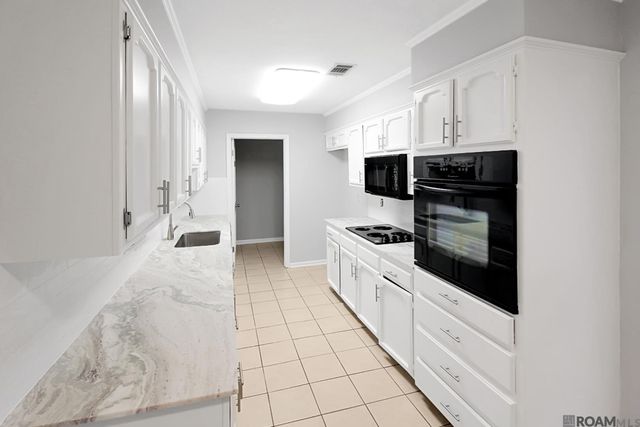 18726 Old Jefferson, Baton Rouge, LA 70817