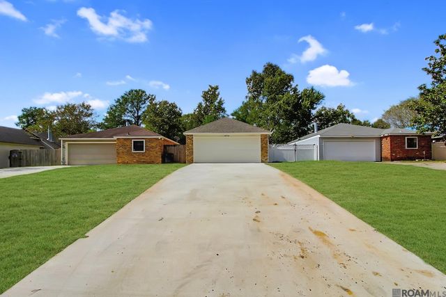 18726 Old Jefferson, Baton Rouge, LA 70817