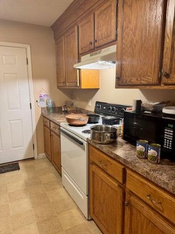 16 E Williams Street, Sumter, SC 29150