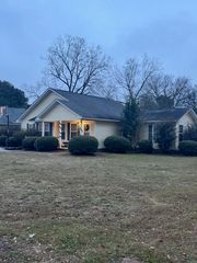 16 E Williams Street, Sumter, SC 29150