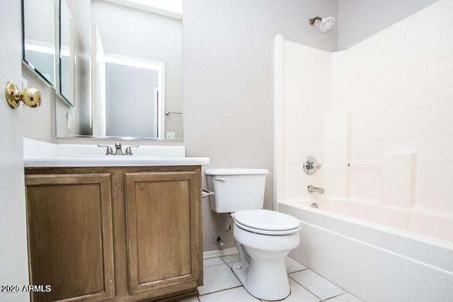 7985 W MISSION Lane, Peoria, AZ 85345