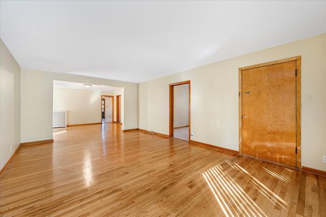 1630 N 15th Avenue, Melrose Park, IL 60160