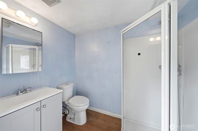 10330 Stone Avenue N, Seattle, WA 98133