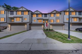 217 Oak Ridge Drive, Pontiac, MI 48341
