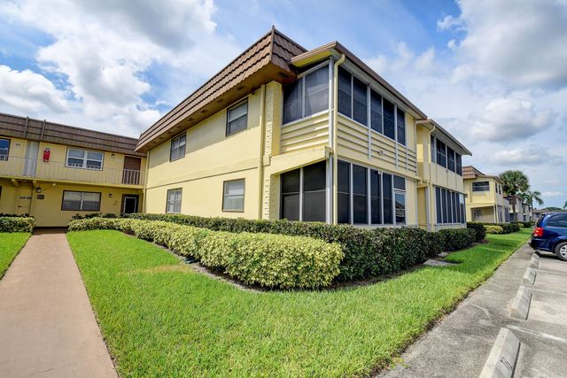 151 Saxony D, Delray Beach, FL 33446