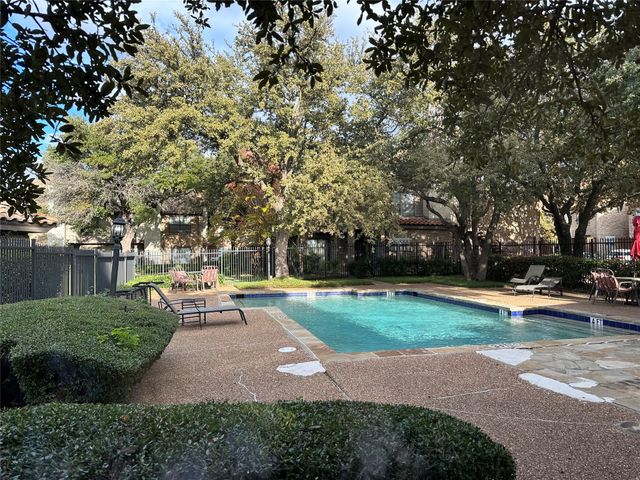 336 Melrose Drive 7B, Richardson, TX 75080