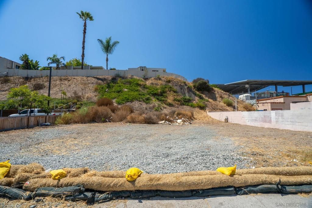 47 St, San Diego, CA 92102 — exterior