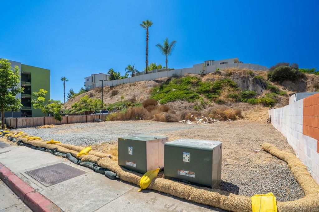 47 St, San Diego, CA 92102 — photo 2