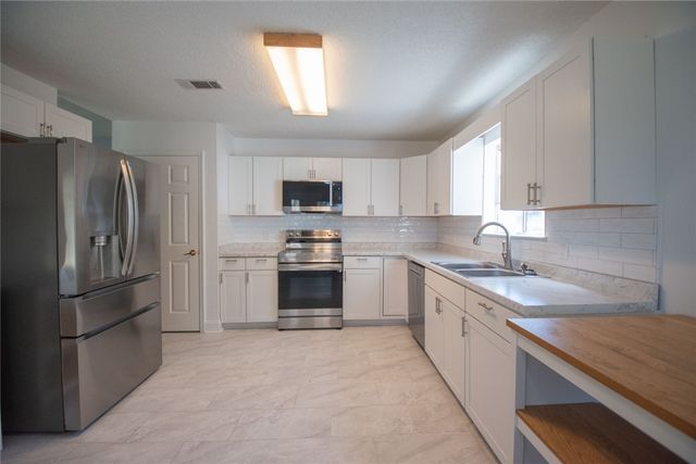 142 Lake Wellington Drive, Kingsland, GA 31548