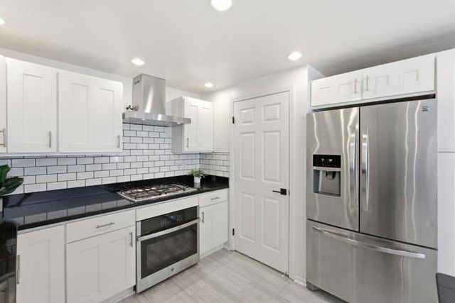 1902 Jameston Lane, Daly City, CA 94014
